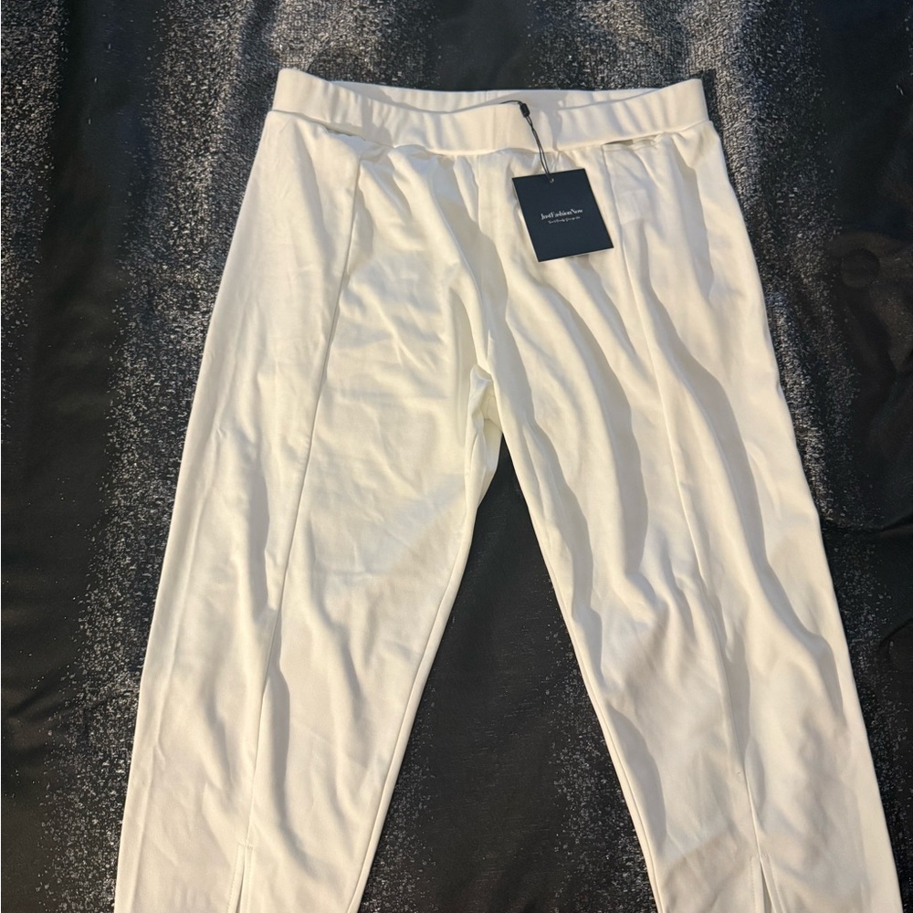 Elegant White Capris